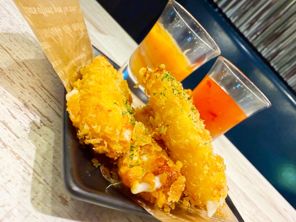 サクサクの衣で揚げたチーズスティック